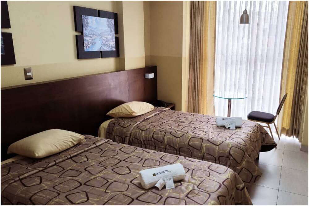 hotel reyna lima